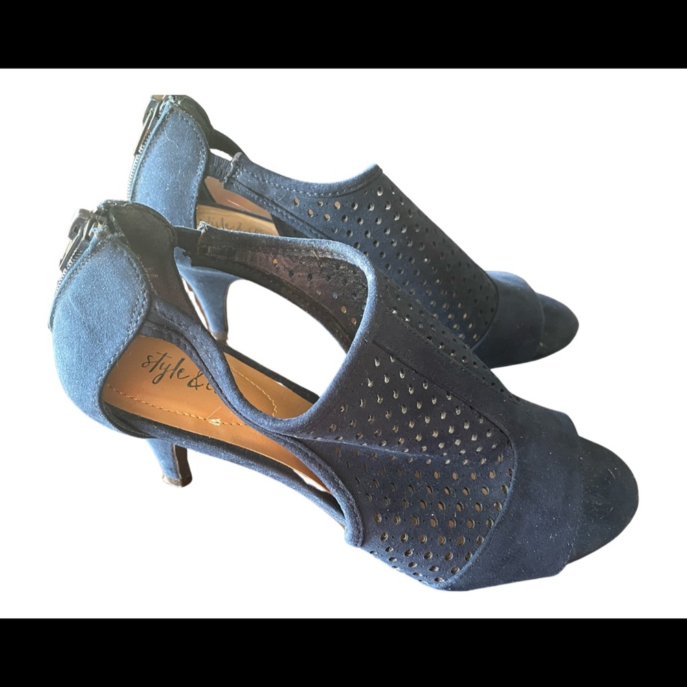 Style & Co navy blue booties size 8.5 EUC